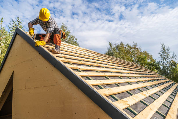 Best Shingle Roofing Installation  in Hiawatha, KS